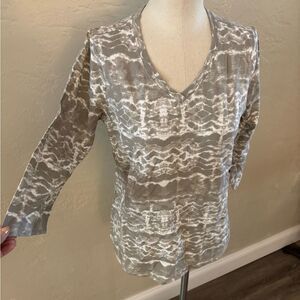 Belle by Kim Gravel TripleLuxe Gray Patterned Top sz. XS